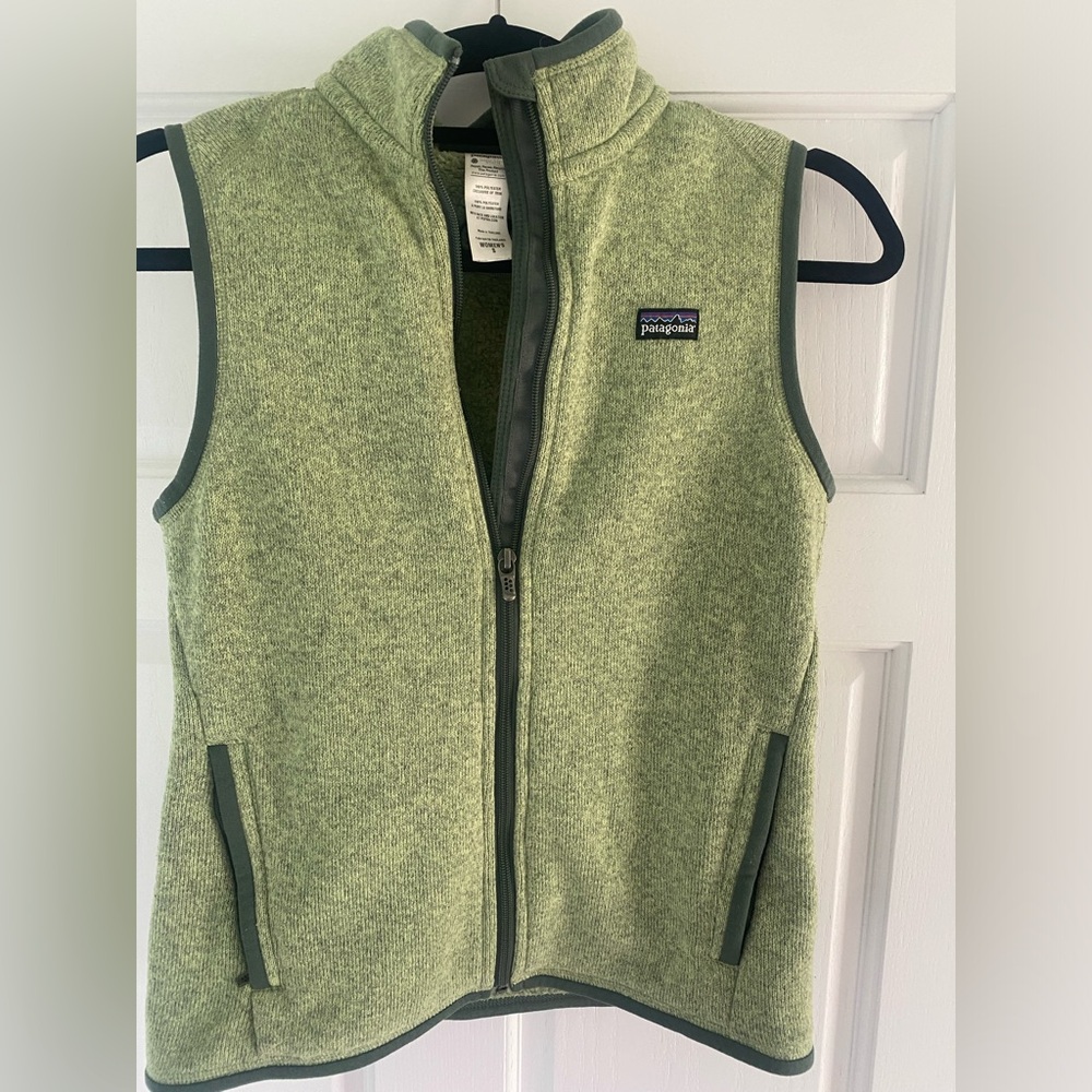 Green Patagonia vest